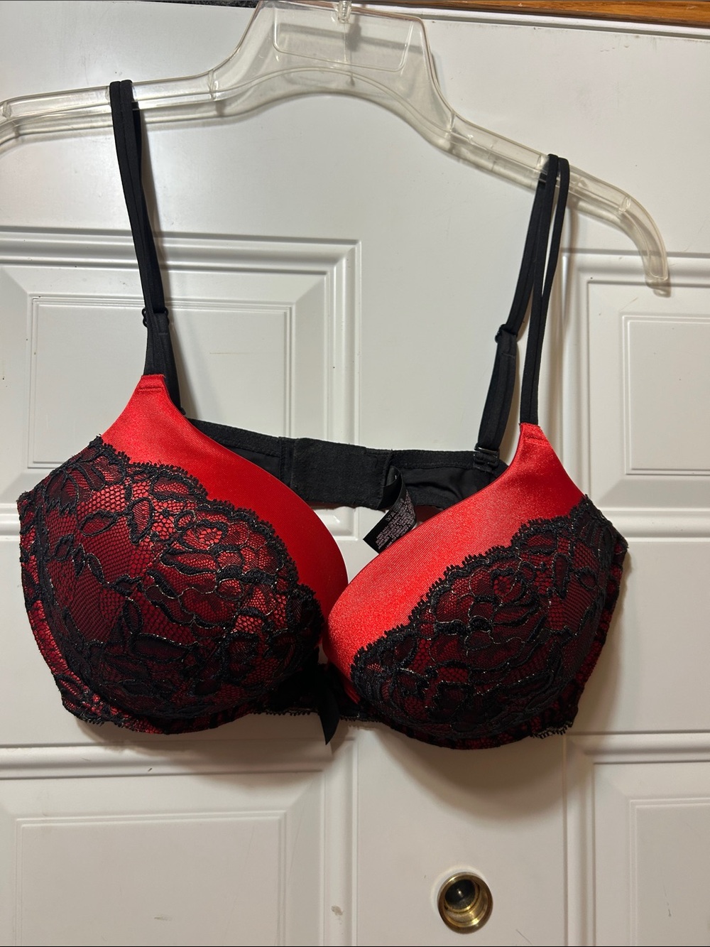 Victoria’s Secret Plunge Bra 36D
